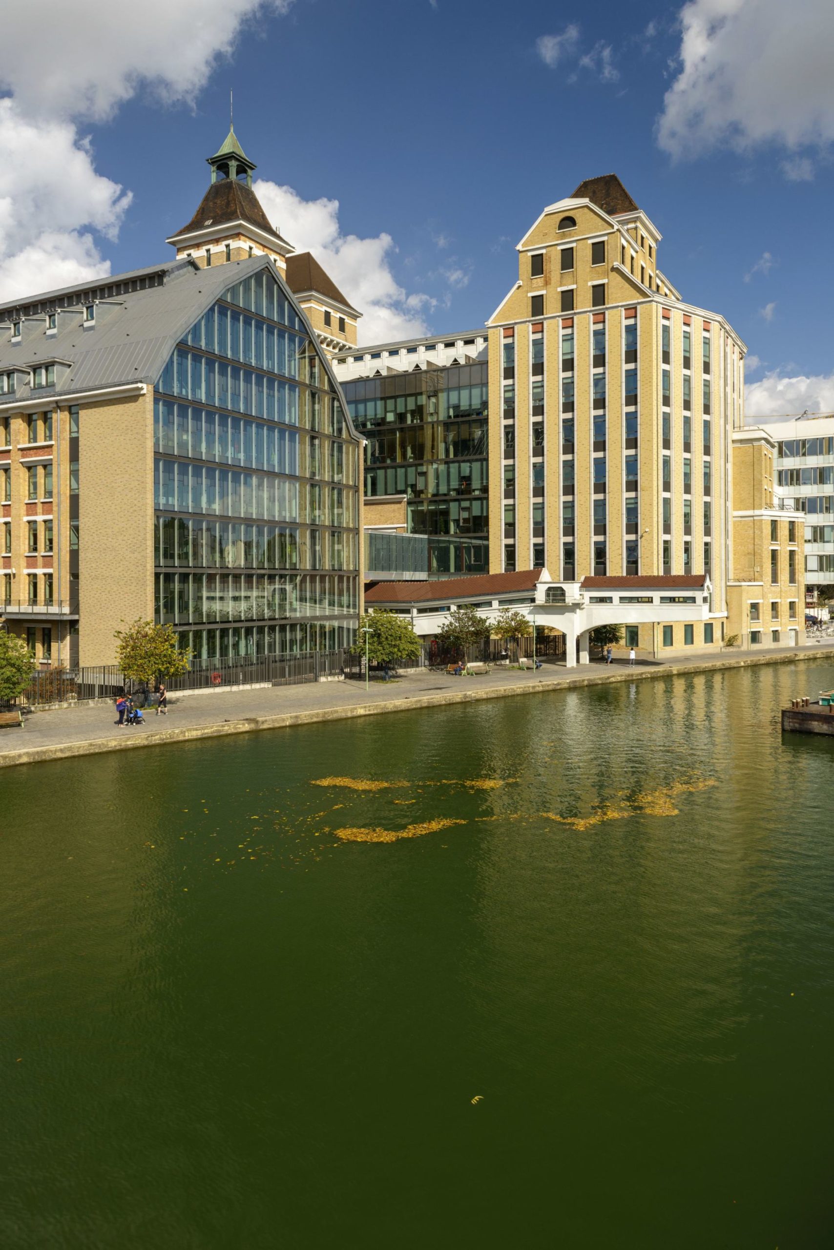 LES GRANDS MOULINS DE PANTIN Only France